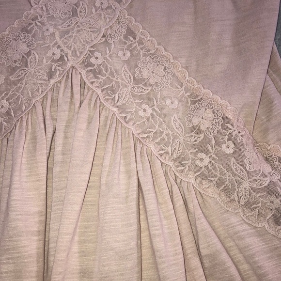 ~NWOT~ Doe & Rae Pink Lace Sleeveless Top - Picture 5 of 6